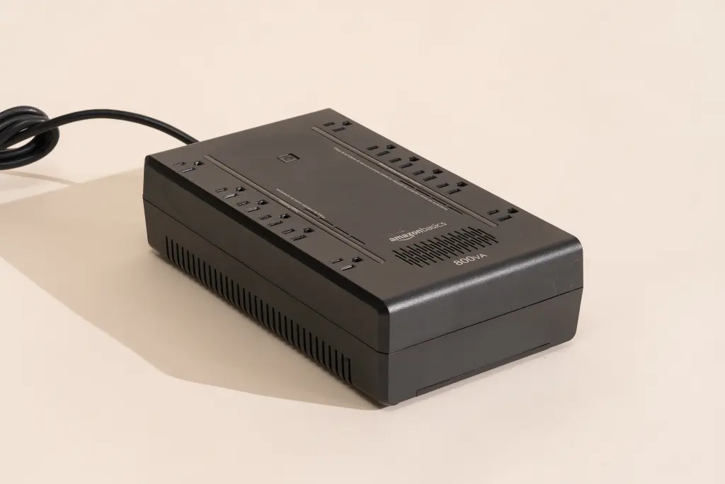 uninterruptablepowersupply-2048px-3257